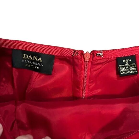 Dana buchman fully lined red skirt. 8 petite - Picture 2 of 3